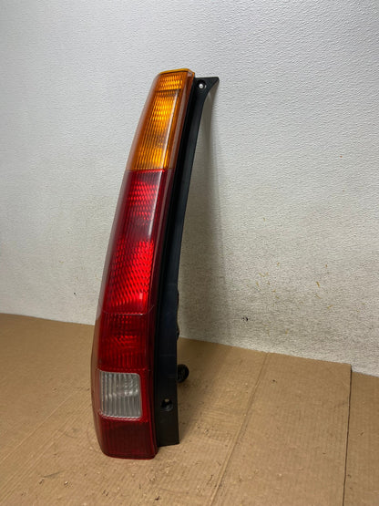2002 2003 2004 Honda Crv Cr-v Left Driver Lh Tail Light AI4741 LK1