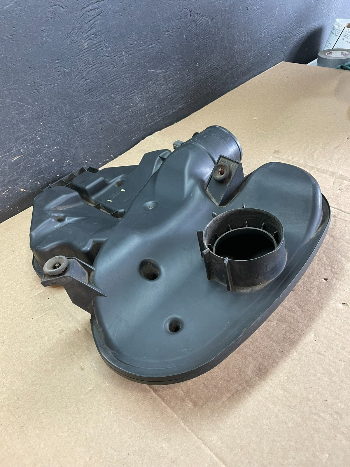 2009 Dodge Durango Air Cleaner Box 53034084AD af5336 DG3
