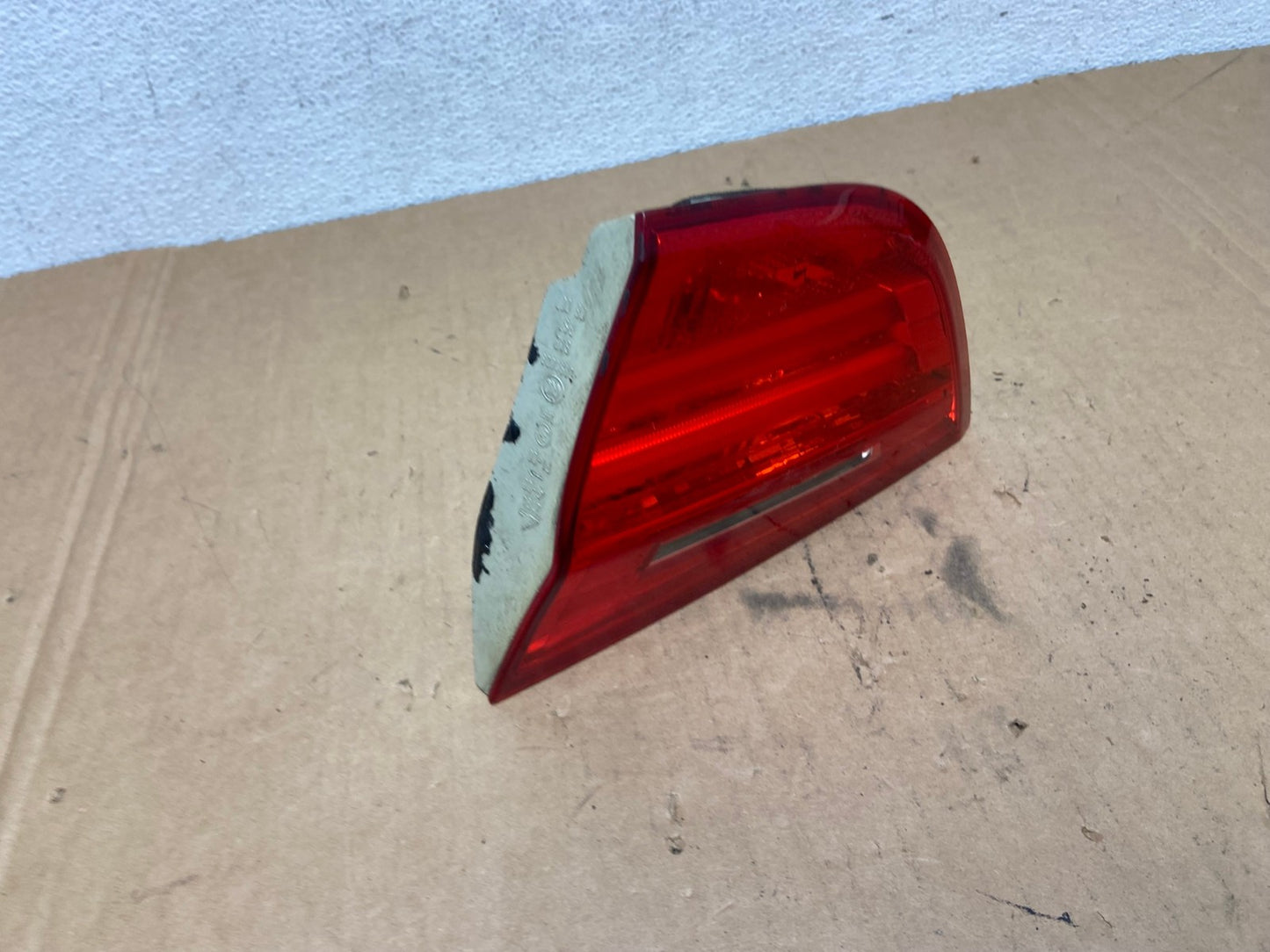 2009 2010 2011 BMW 3 328i 335i E90 Right Passenger RH Tail Light Inner AC5615 LK2