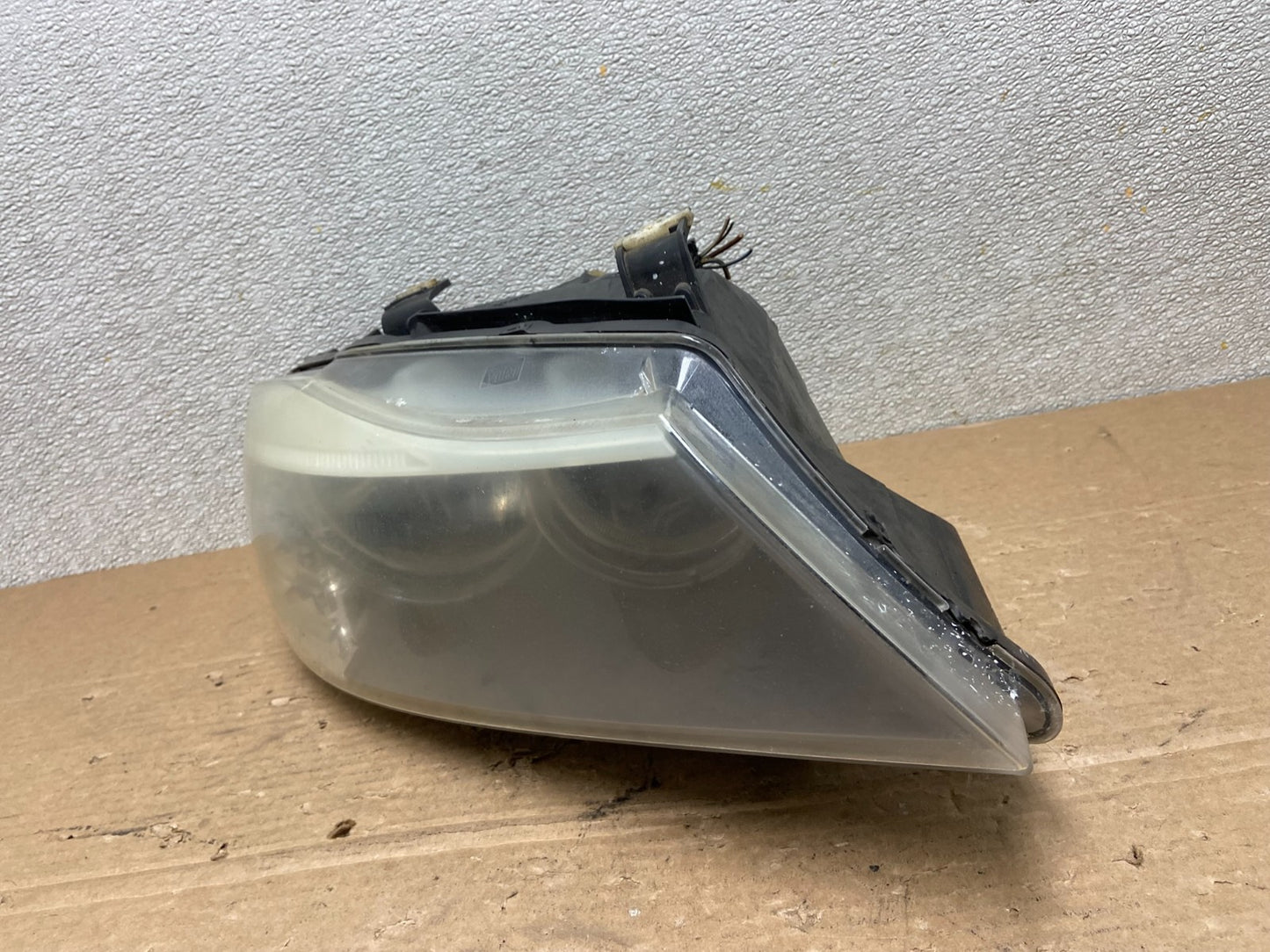 2009-2011 BMW 3 Series 328i 4/D Sedan Headlight Halogen Right Passenger AB48741