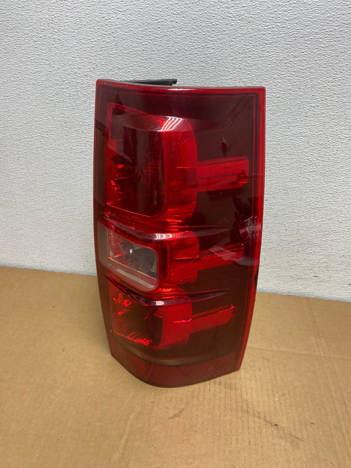 2008-2014 Chevrolet Tahoe Suburban Right Passenger Rh Tail Light AC7488 LK0