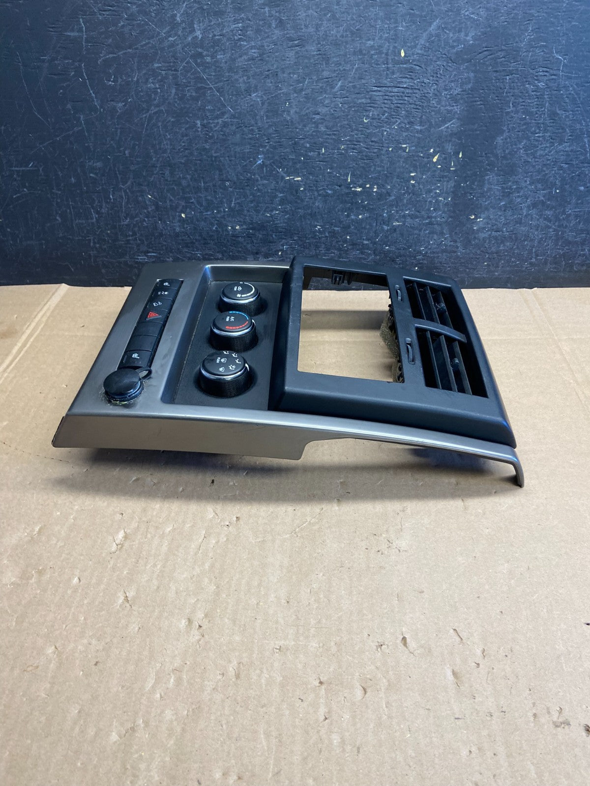 2008 to 2012 Jeep Liberty Dash Climate Temperature Control Radio Bezel AI6325 DW2