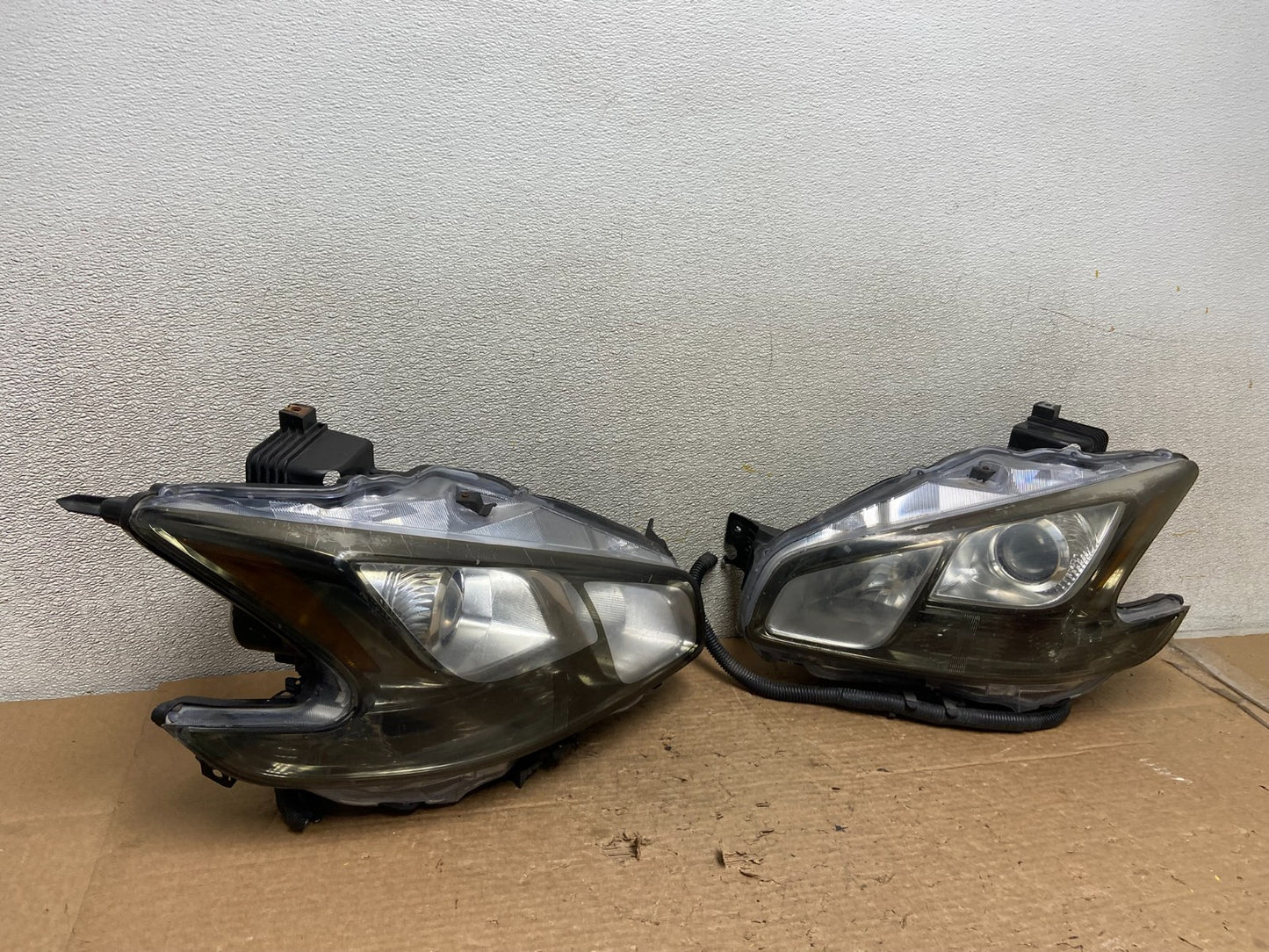 Xenon  2009 to 2014 Nissan Maxima Left+Right Set Side Headlights Z3179 DW2