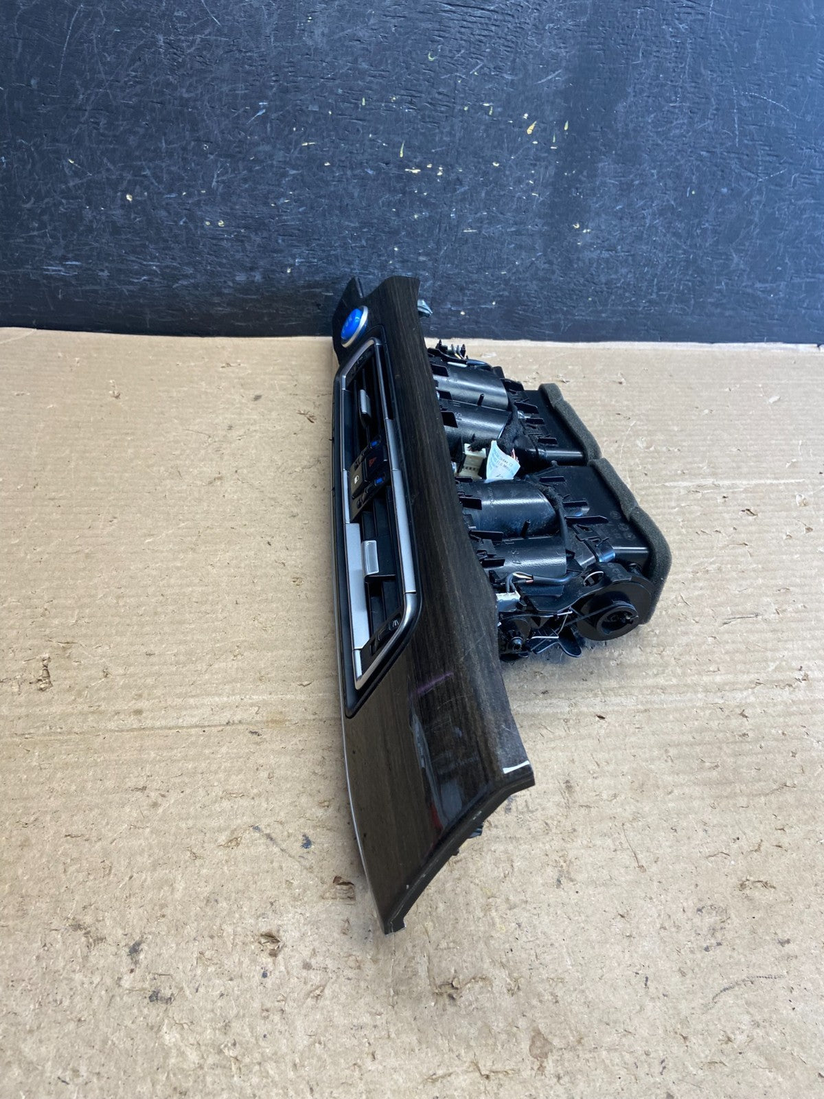 2009-2015 Bmw 7 F01 F02 Center Dash AC Vents Start Button Trim Bezel AH5139 DG2