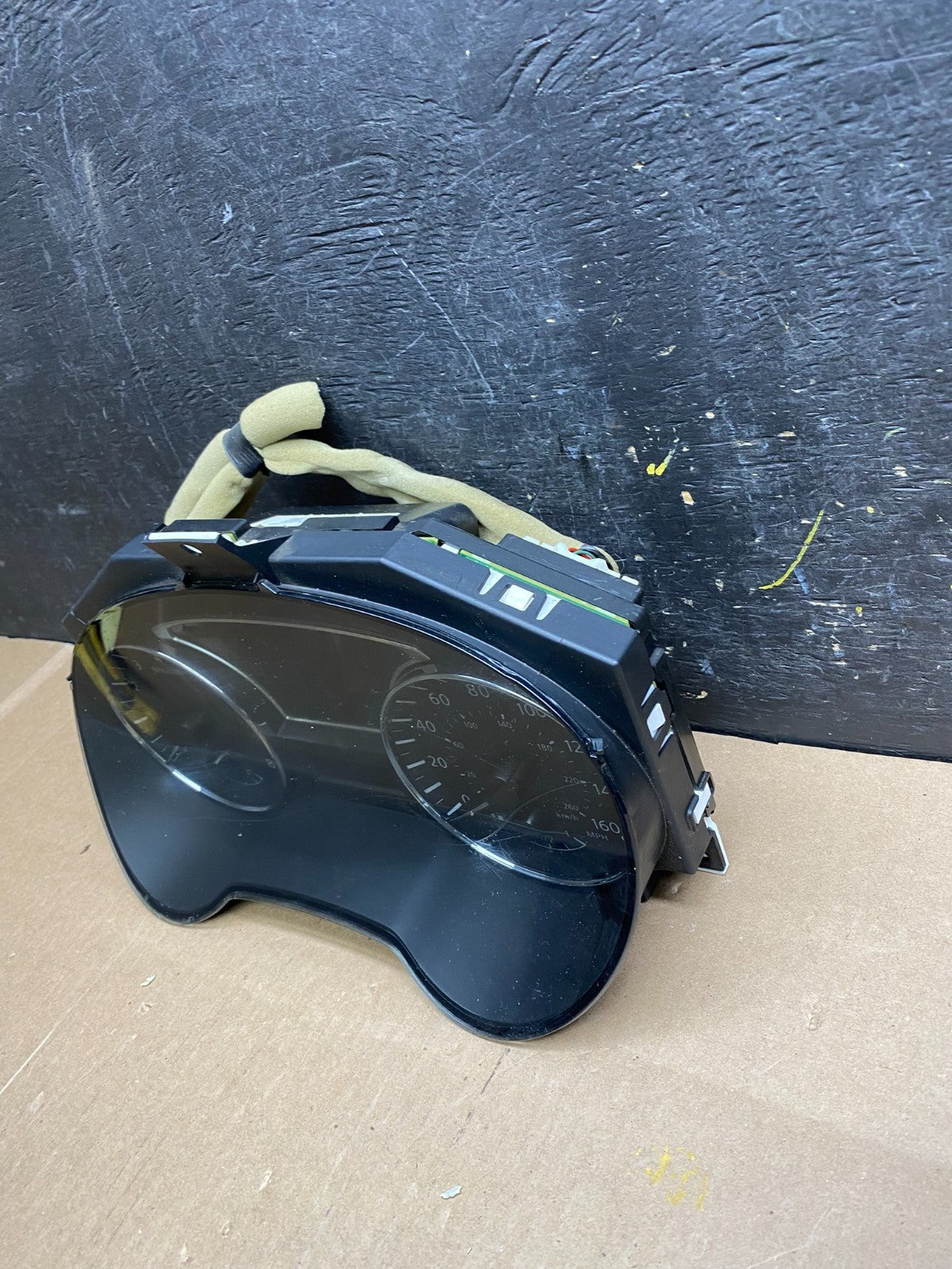 2013 to 2016 Nissan Pathfinder Speedometer Cluster Gauge t4394 DG1