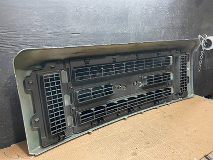 2008 to 2014 Ford Econoline E150 E250 Front Upper Chrome Grill Grille Y2048 DG9