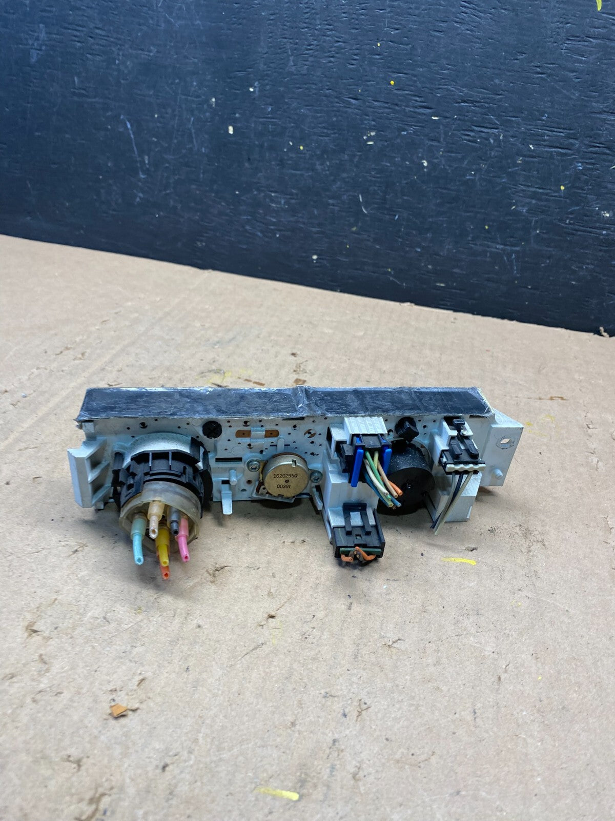 2001 - 2007 GMC Chevrolet Express 1500 Climate Control A/C M1630 DG4