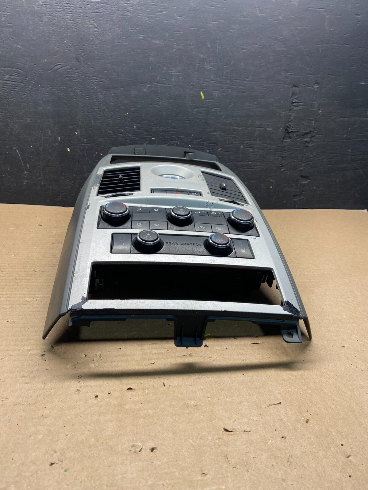 2008-2010 Chrysler Town Country Climate Control Panel Center Dash Trim L2015 DG4