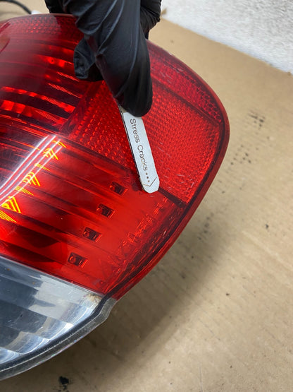 2001- 2003 BMW 5 Series E39 530i Left Driver LH Tail Light AH4016 DW4