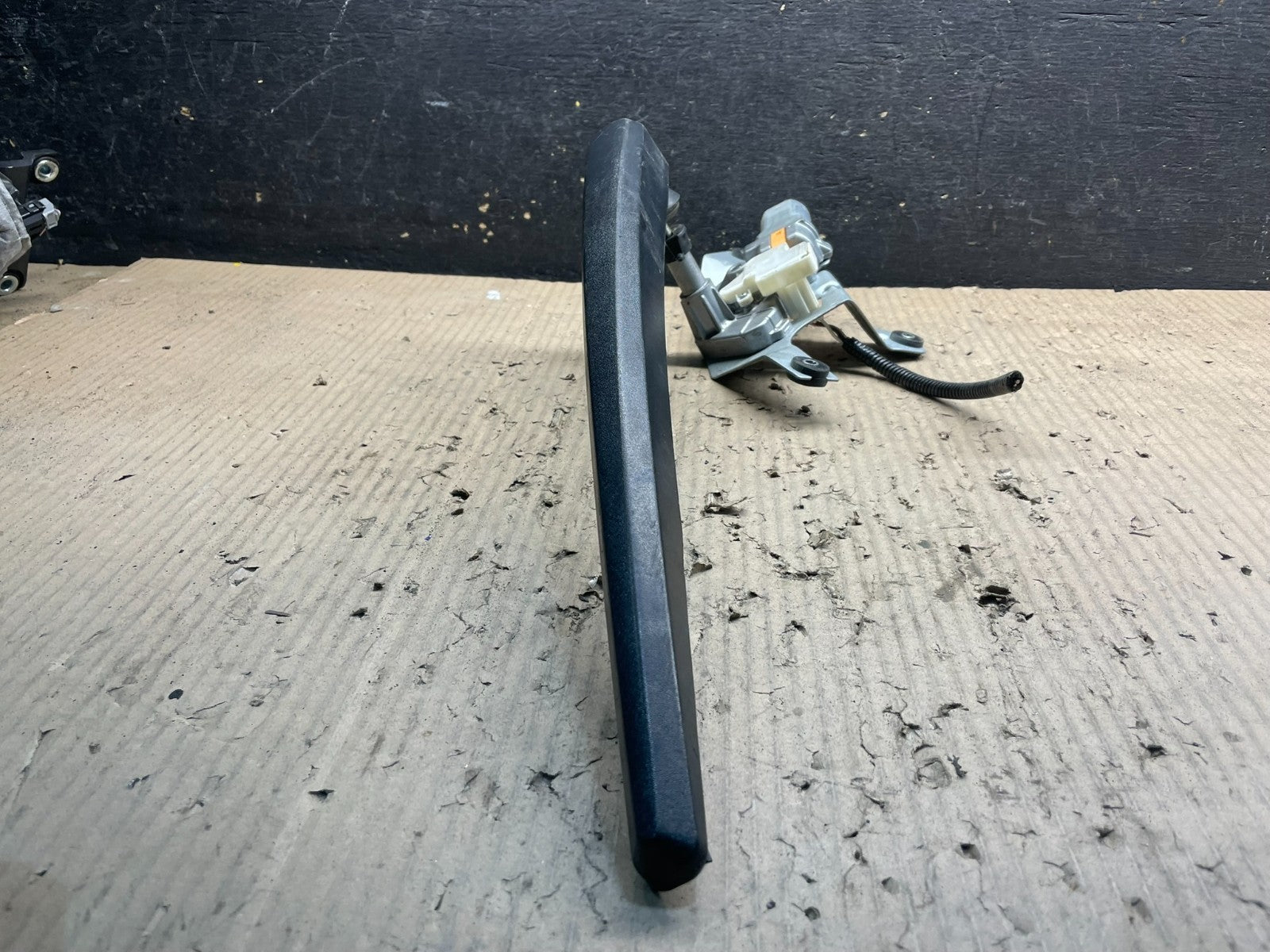 2010-2017 Chevrolet Equinox Rear Glass Windshield Wiper Motor X0933 DG2