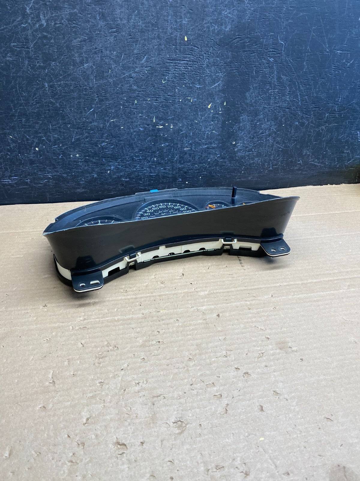 2002 to 2005 Chevrolet Trailblazer Speedometer Cluster Gauge AG6306 DG3