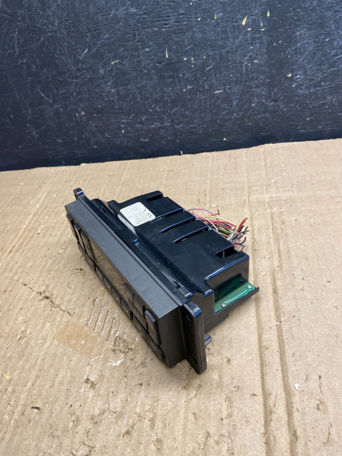2003 to 2006 Lincoln Town Car Climate Control Panel ae1997 DG2