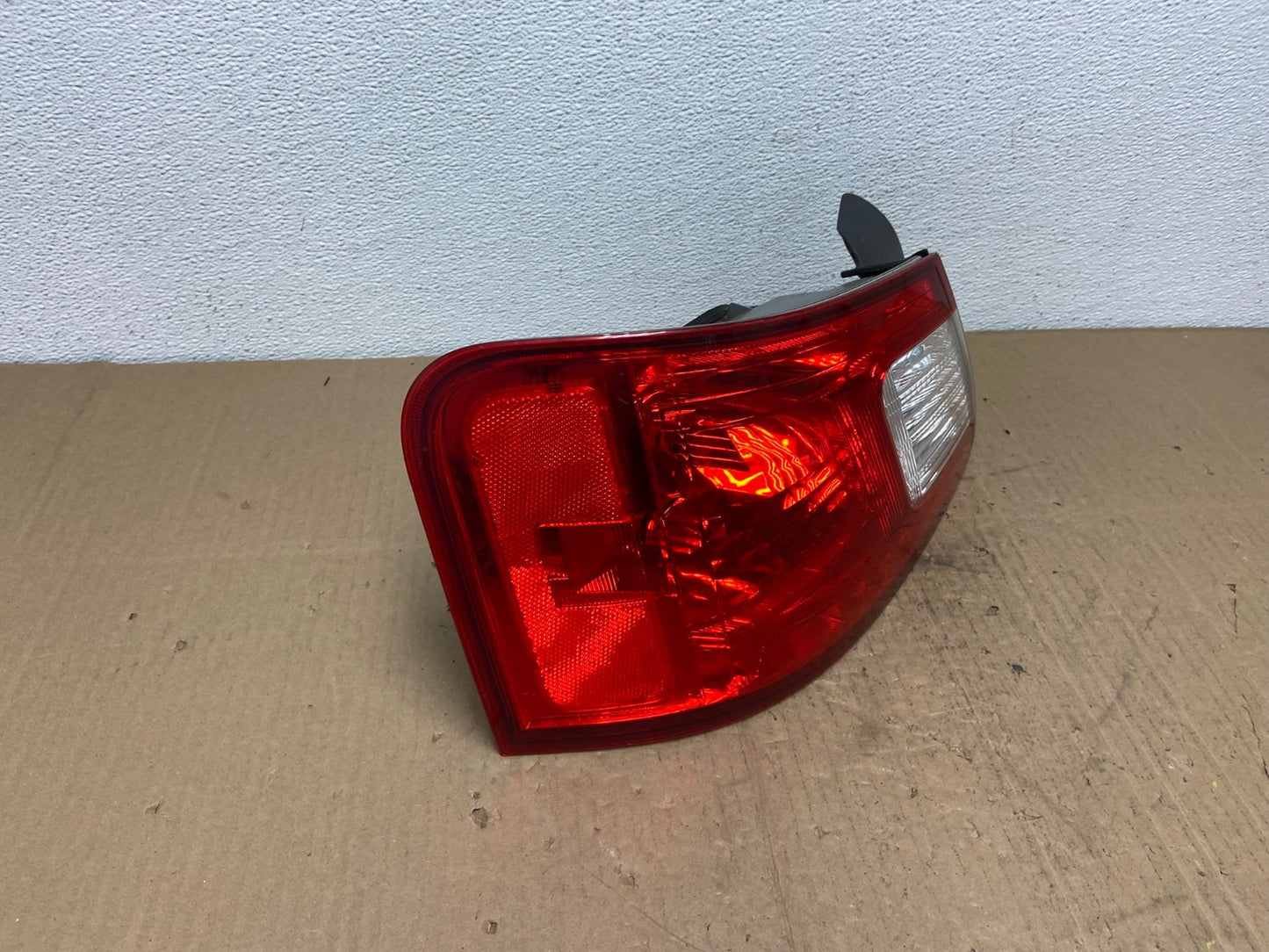 2009 2010 2011 2012 Mitsubishi Galant Left Driver LH Tail Light Oem AB8354 LK2