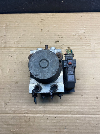20896911 Chevrolet Tahoe 2011 ABS Anti-Lock Brake Pump Control Module AE6220 DW5