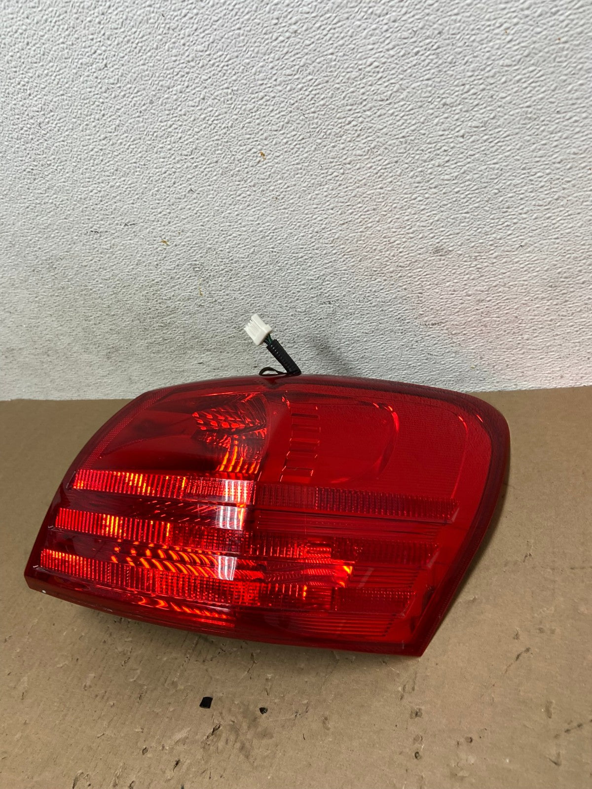 2008 to 2015 Nissan Rogue Right Passenger Rh Side Tail Light AD7722 LK1