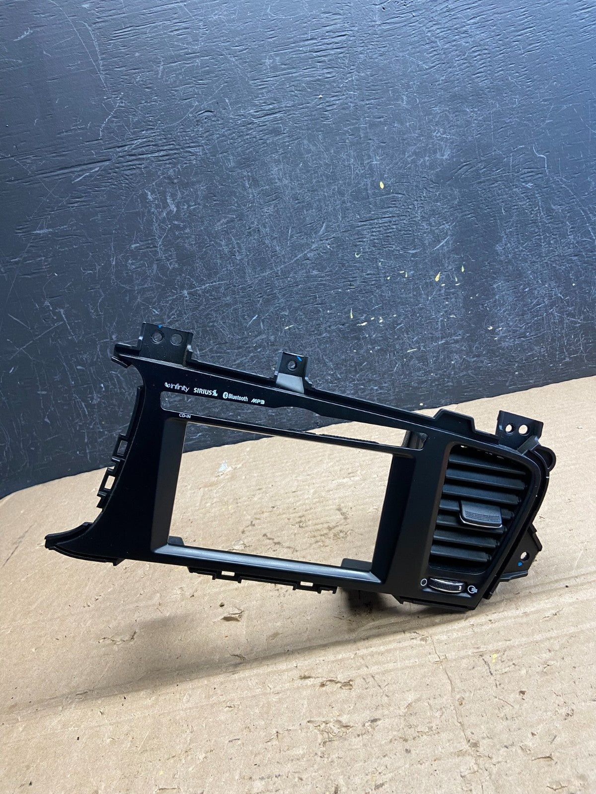 2011 2012 2013 Kia Optima Front Dash Radio Bezel Trim Air Vent af2338 DG0