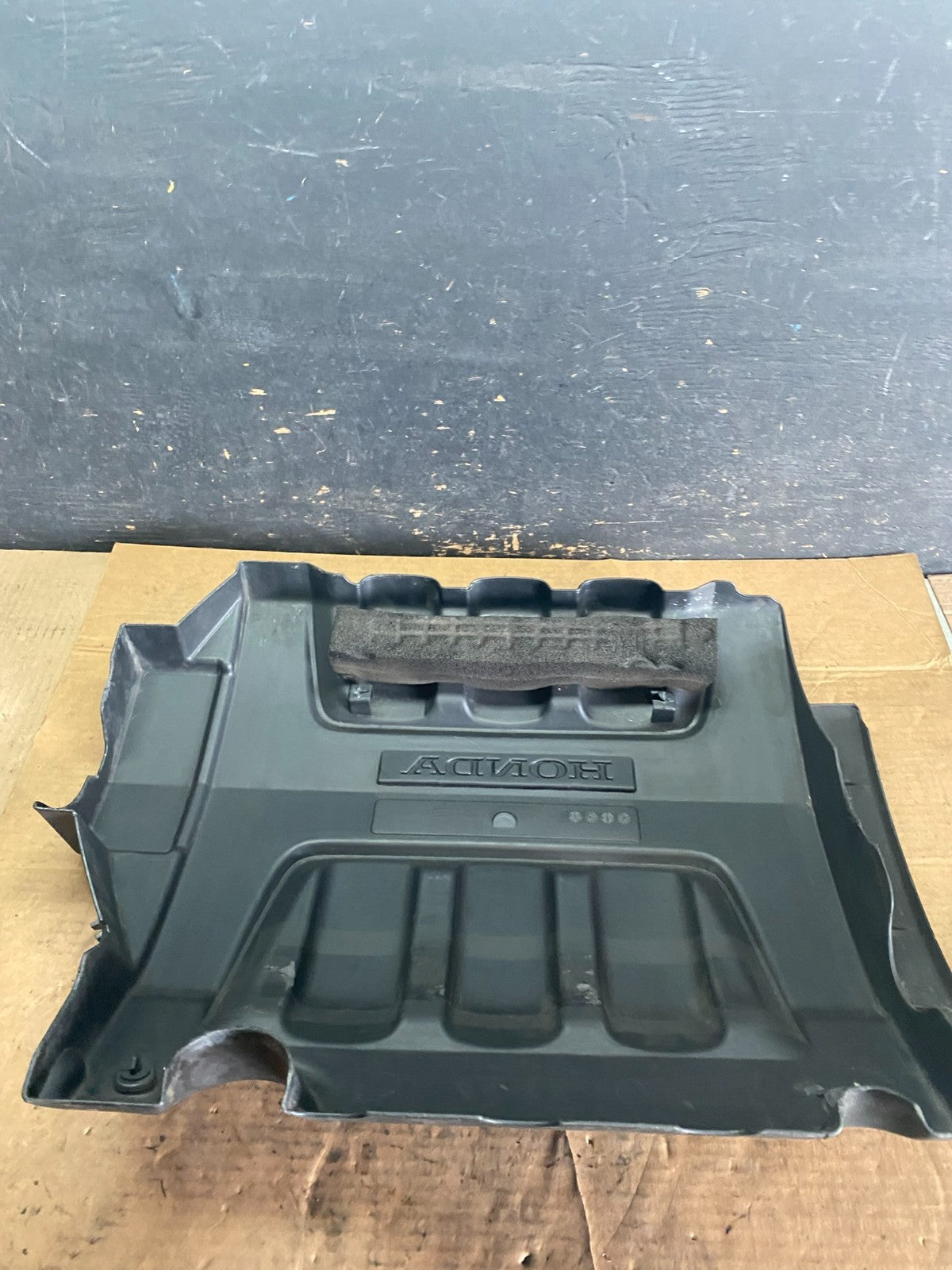 2005 to 2007 Honda Odyssey Black Engine Cover OEM Q8484 DG5