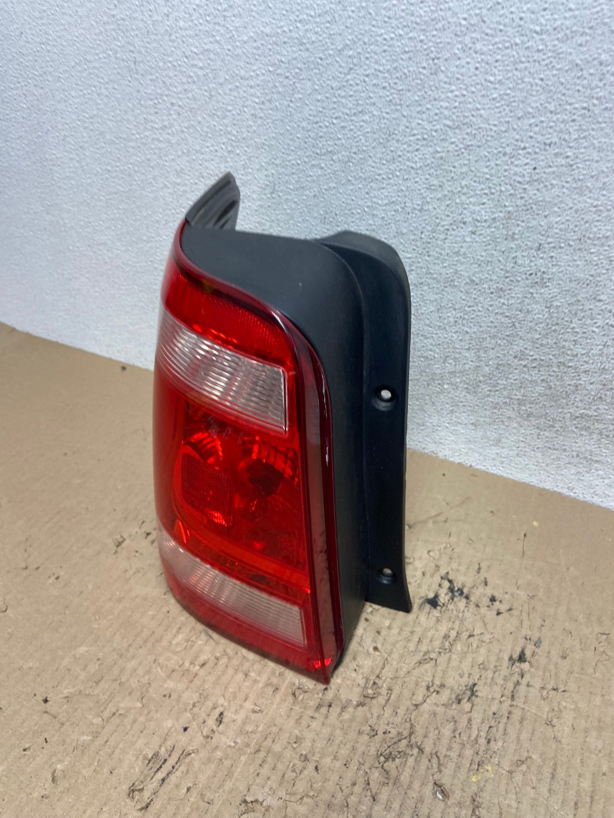 2008 to 2012 Ford Escape Left Driver LH Side Tail Light AF7013 LK1