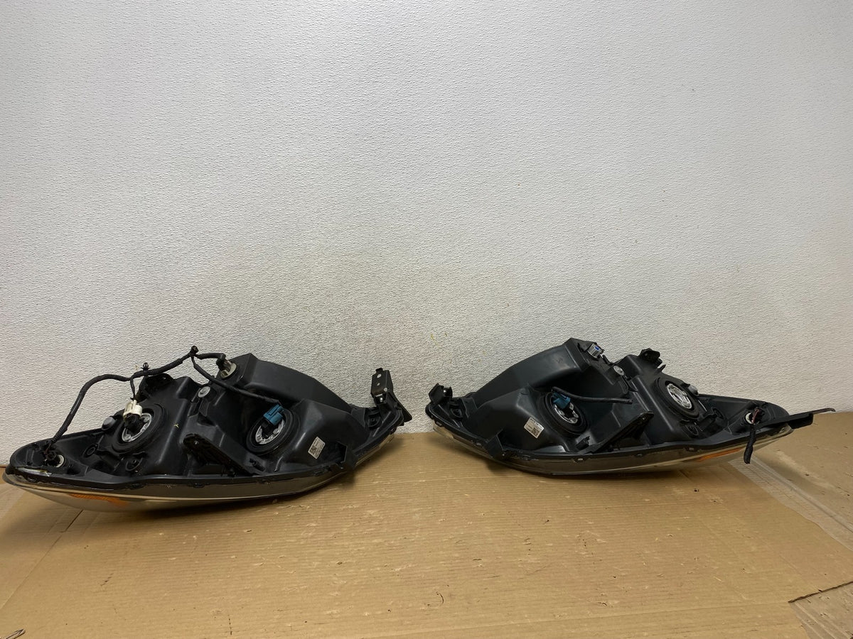 2008 2009 2010 Honda Odyssey Left+Right Set Halogen Headlights AH0550 DW10