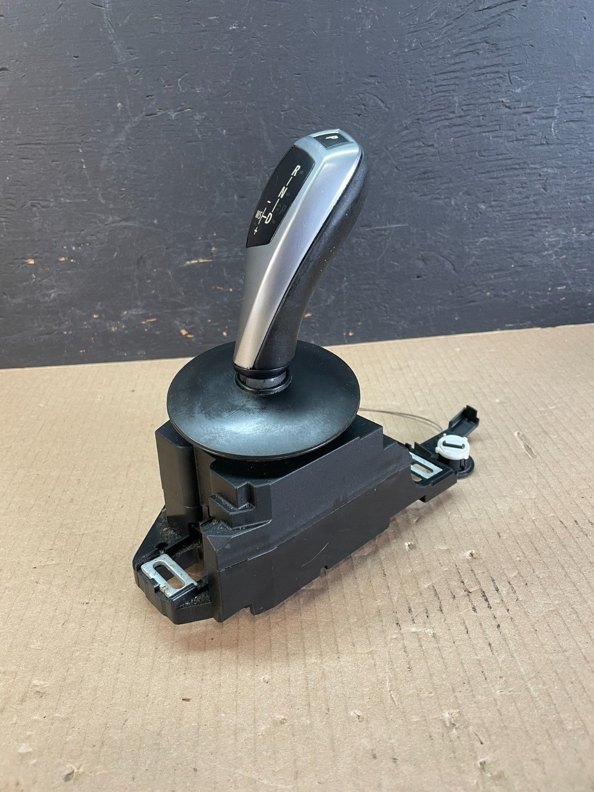 2008-2010 BMW 528I 535I E60 Auto Gear Selector Transmission Shifter AE3457 DG2