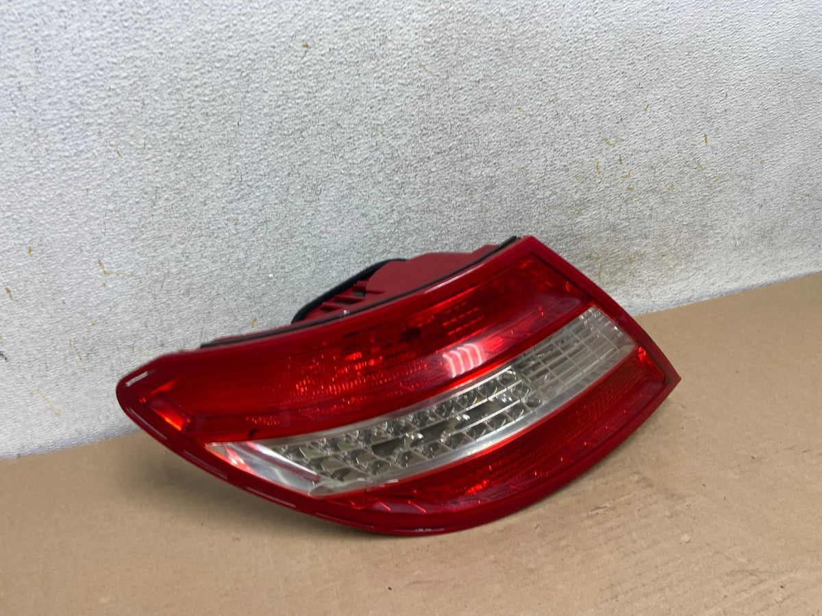 2008 - 2011 Mercedes C-Class Left Driver LH LED Tail Light AH9350 LK2