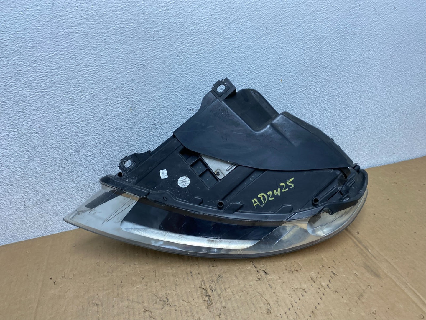 2007- 2009 Audi Q7 Right Passenger RH Side Xenon Hid Headlight AD2425 DW8