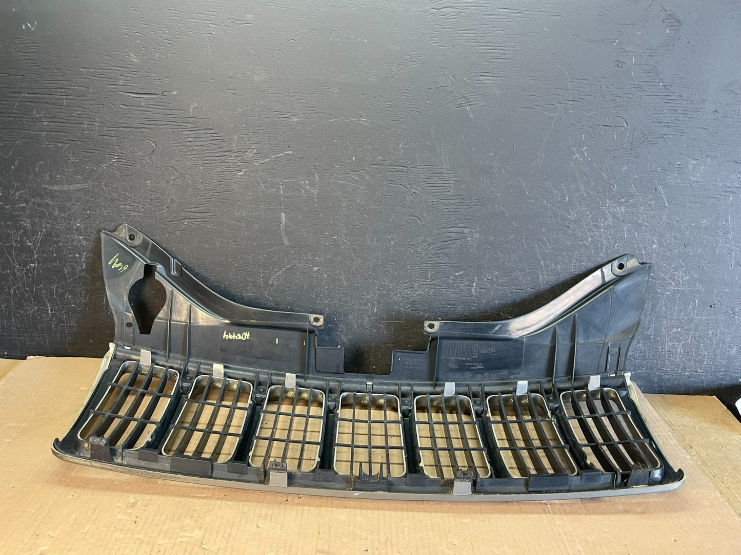 2005 2006 2007 Jeep Grand Cherokee Front Upper Grill Grille AD8494 DG6