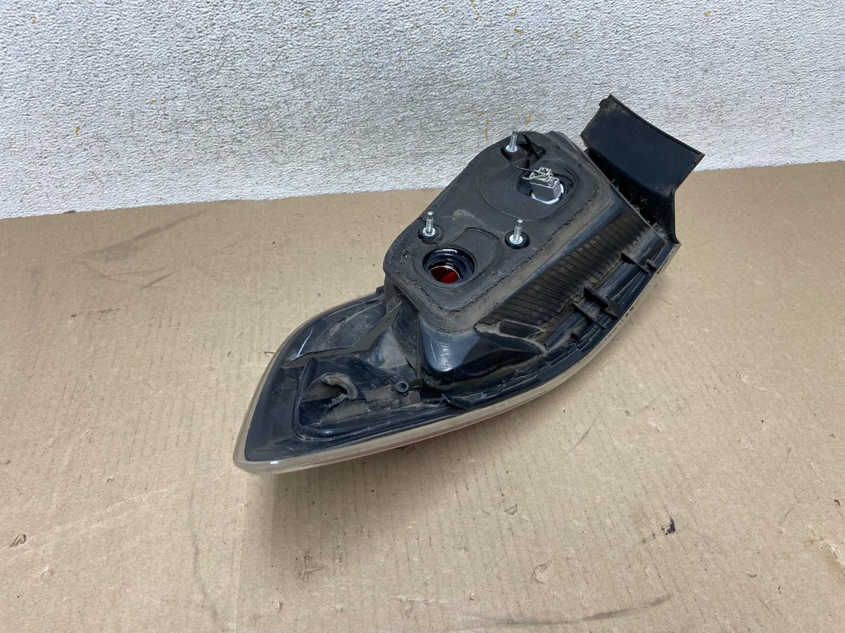 2010 2011 2012 2013 Mazda 3 Left Driver Lh Side Tail Light AH6776 LK6