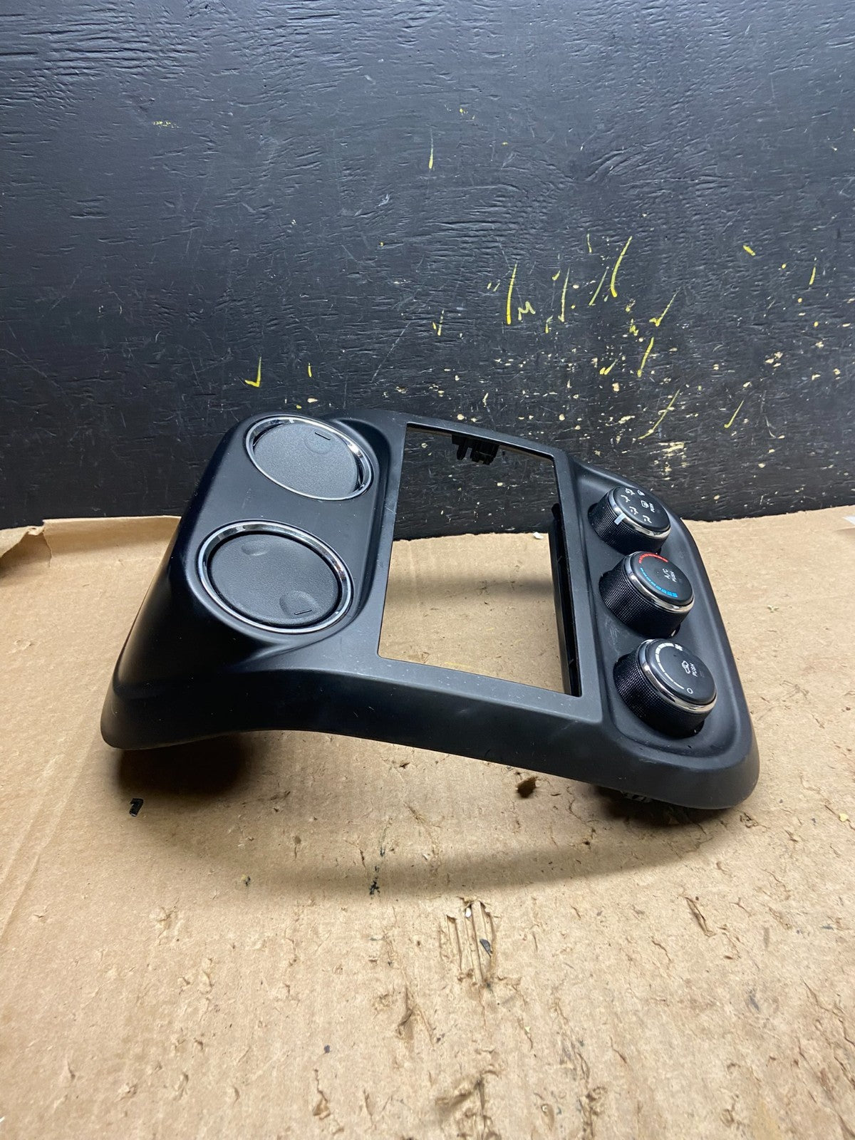 2011 to 2017 Jeep Compass Dash Climate Temperature Control Radio Bezel Z2011 DG1