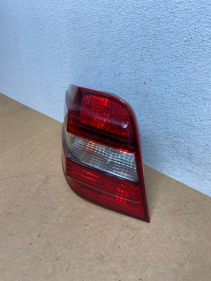 2009 to 2011 Mercedes ML350 ML-Class Left Driver Side Tail Light AE3150 LK1