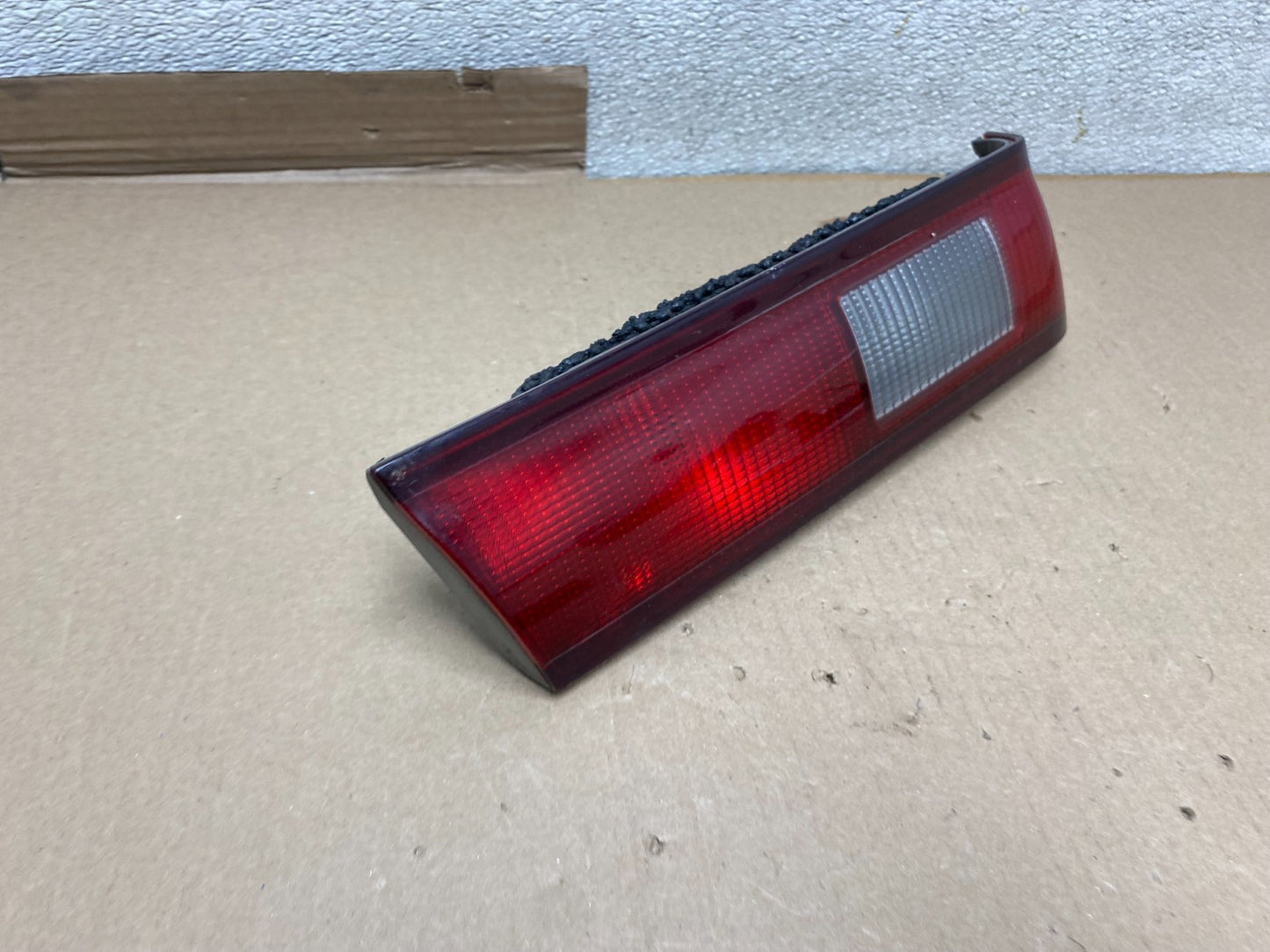 1997 1998 1999 Toyota Camry Tail Light Inner Left Driver LH Inner Oem U0930 DW2