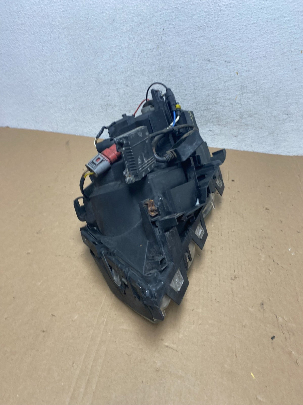 2000 to 2003 BMW 325Ci 330Ci E46 Coupe Right Side Halogen Headlight AD7939 DW8