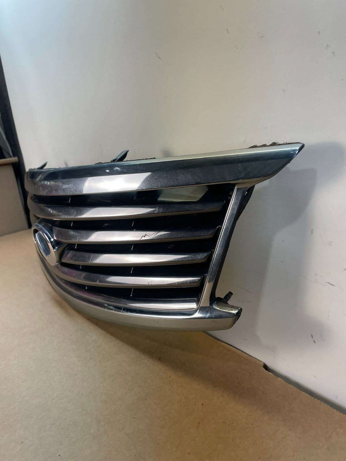 2010 to 2015 Infiniti G37 Front Upper Grill Grille af8557 DG1