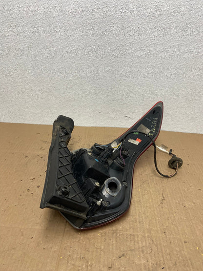 2016 to 2019 Ford Explorer Left Driver Lh Side Tail light OEM AB8613 LK7