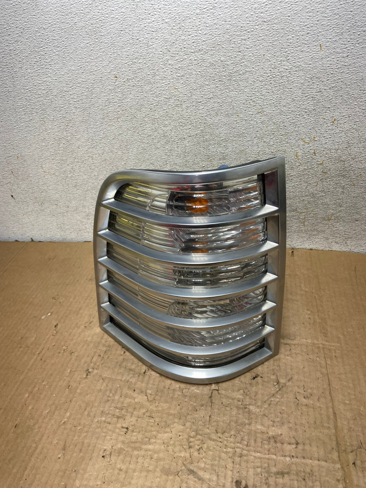 2006 2007 2008 2009 2010 Mercury Mountaineer Left Driver Tail Light AI8234 LK0