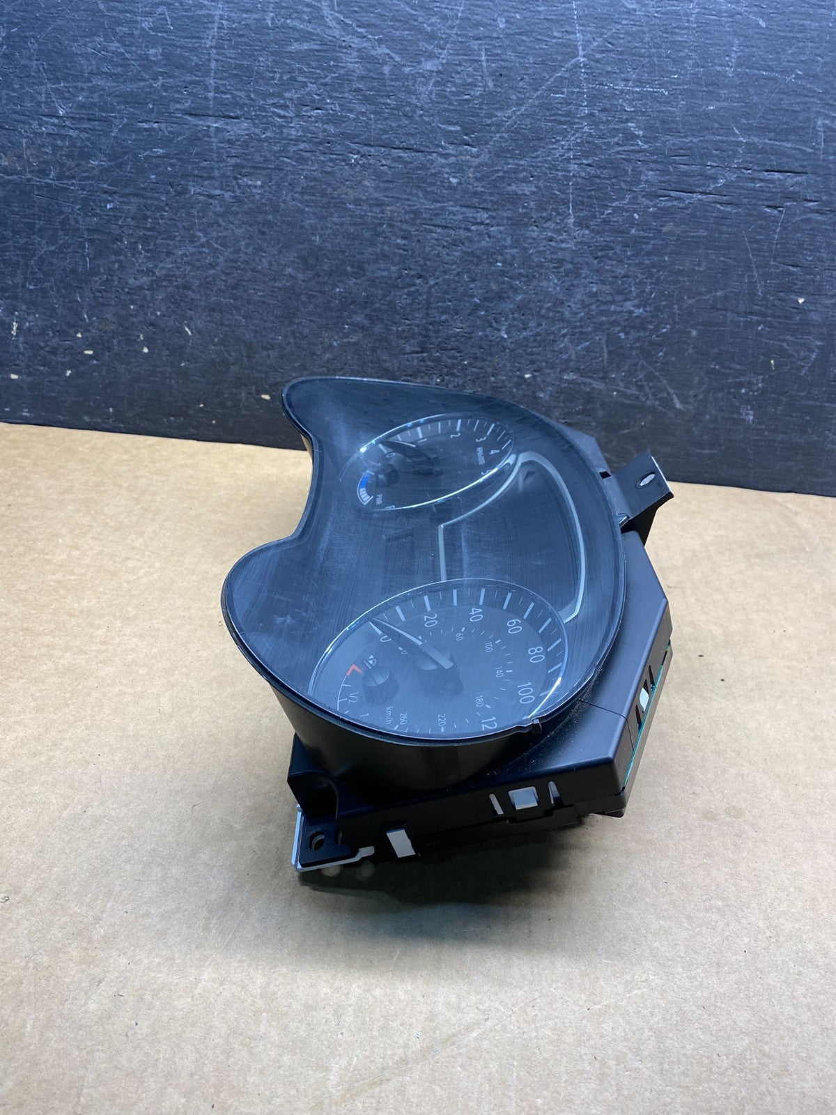 2014 Nissan Pathfinder Speedometer Cluster Gauge AH7163 DG2