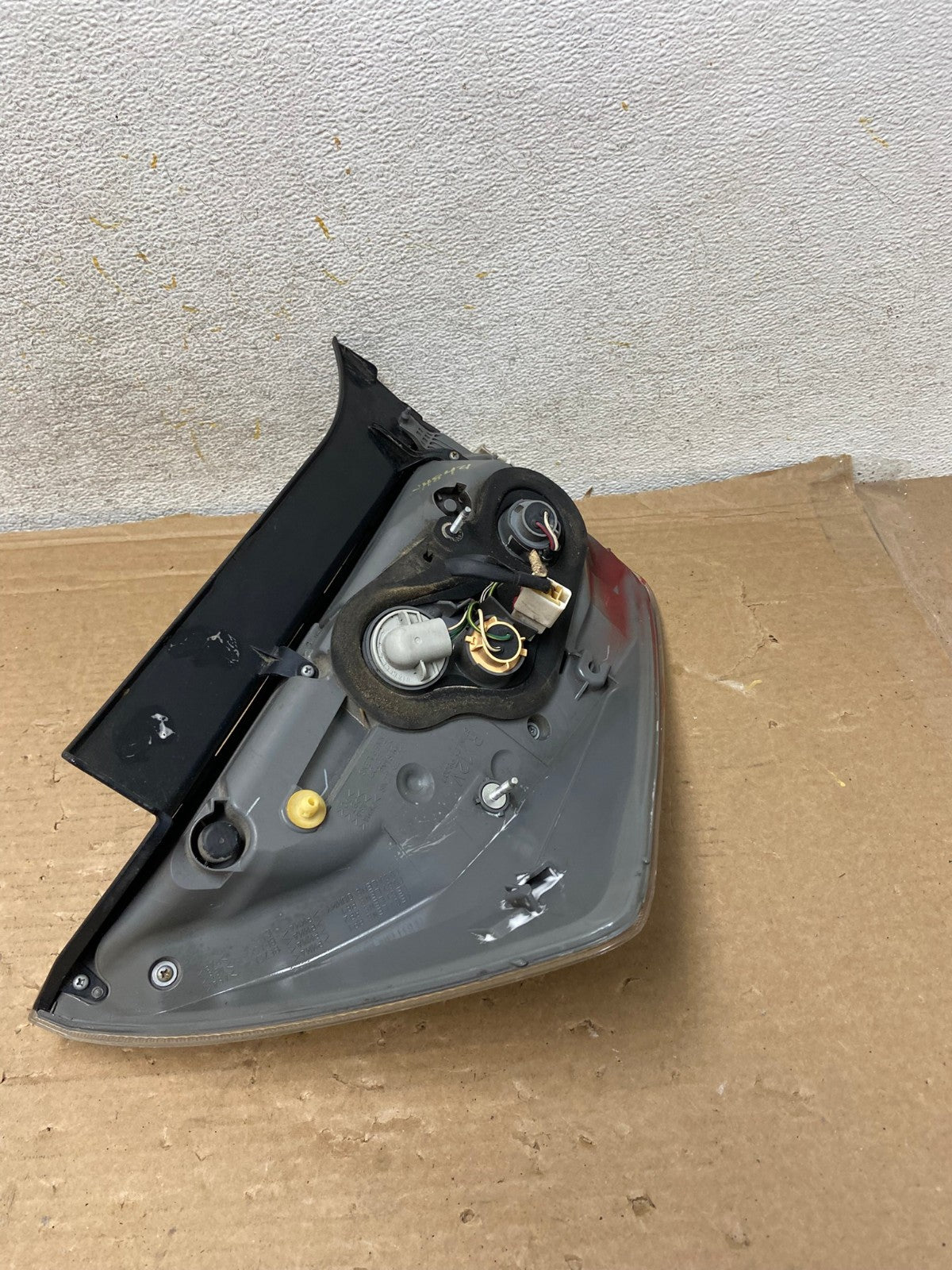 2010 2011 Toyota Prius Tail Light Right Passenger Side AH8421 LK7