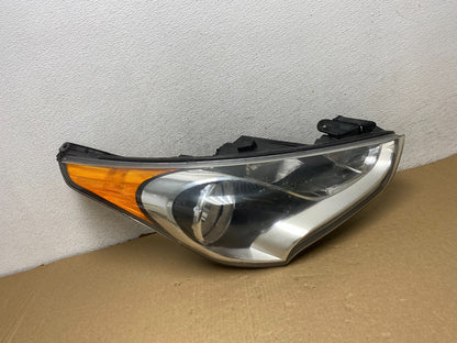 2012 - 2017 Hyundai Veloster Right Passenger RH Halogen Headlight AF7312 DW0