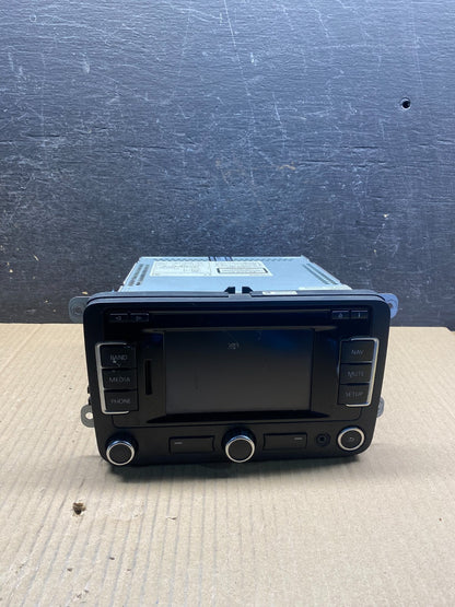 2012 to 2016 Volkswagen Golf GTI Radio CD Player AM/FM AJ0339 DG0