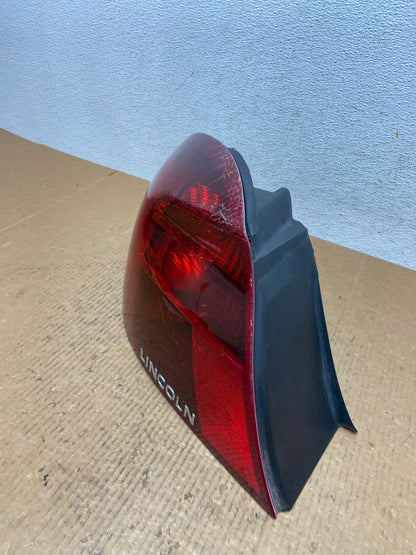 1998 to 2002 Lincoln Continental Left Driver LH Side Tail Light AE1552 LK1