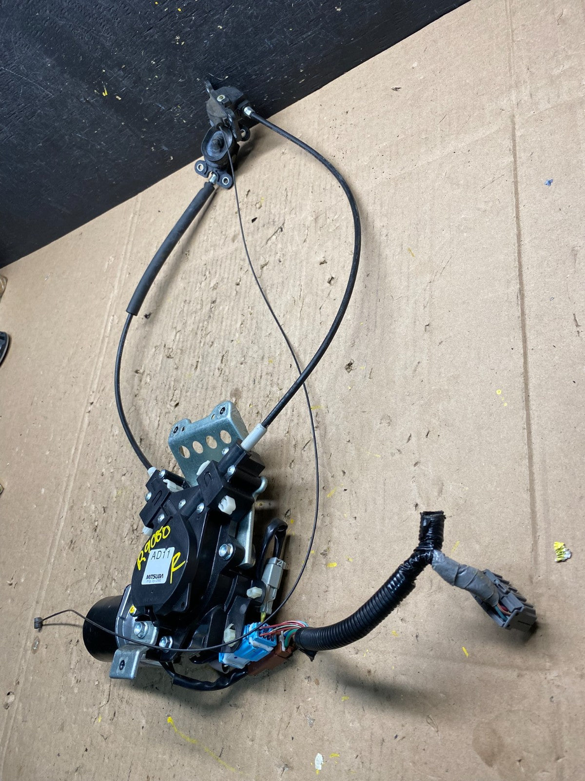 2005 - 2010 Honda Odyssey Rear Right Sliding Door Lock Actuator Motor r9080 DG2