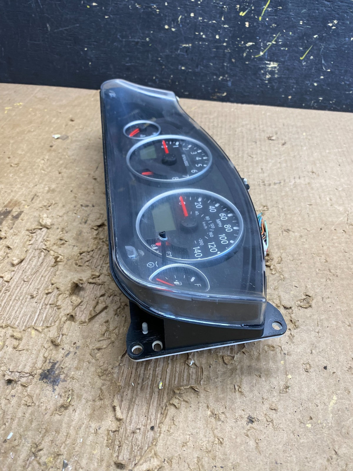 2005 Nissan Pathfinder Speedometer Cluster Gauge OEM  z9992 DG2