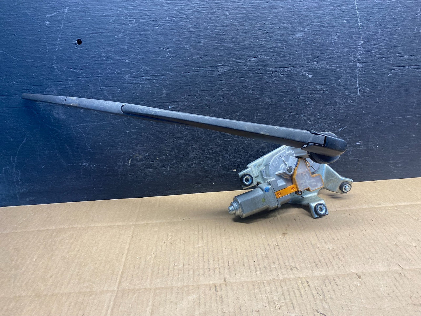 2011 to 2017 Honda Odyssey Rear Windshield Washer Wiper Motor AD50720