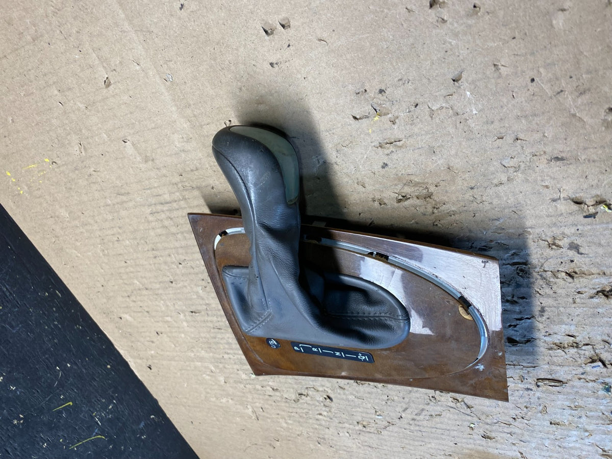 2003 to 2009 Mercedes E350 Center Console Shifter Indicator Bezel T1665 DG2