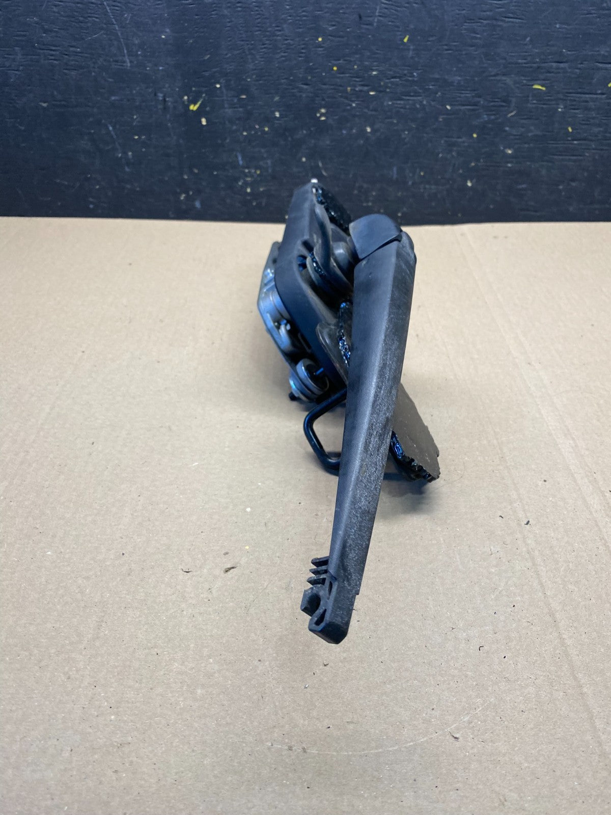 2011-2013 Jeep Grand Cherokee Tailgate Back Door Rear Wiper Motor Wiper Q9562 DG2