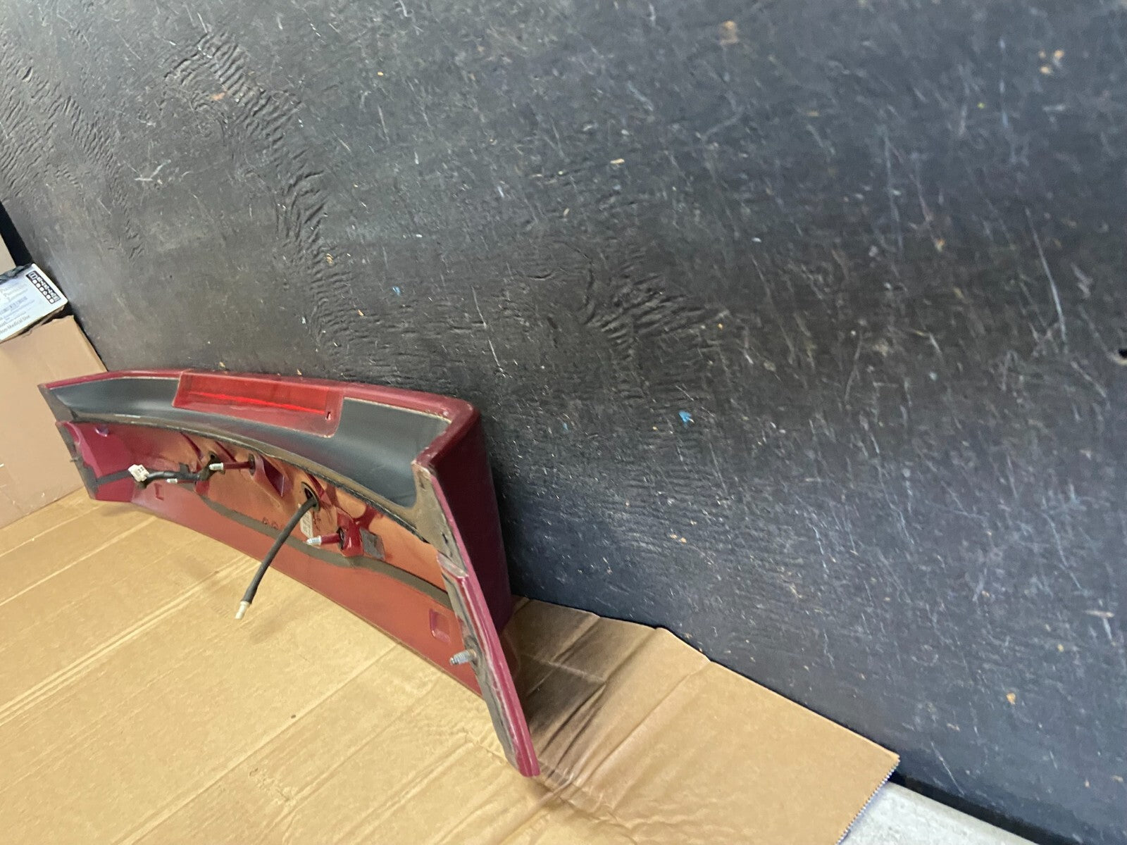 2005 to 2011 Hyundai Accent Trunk Lid Hatch 3rd Brake Light Spoiler o1090 PS9