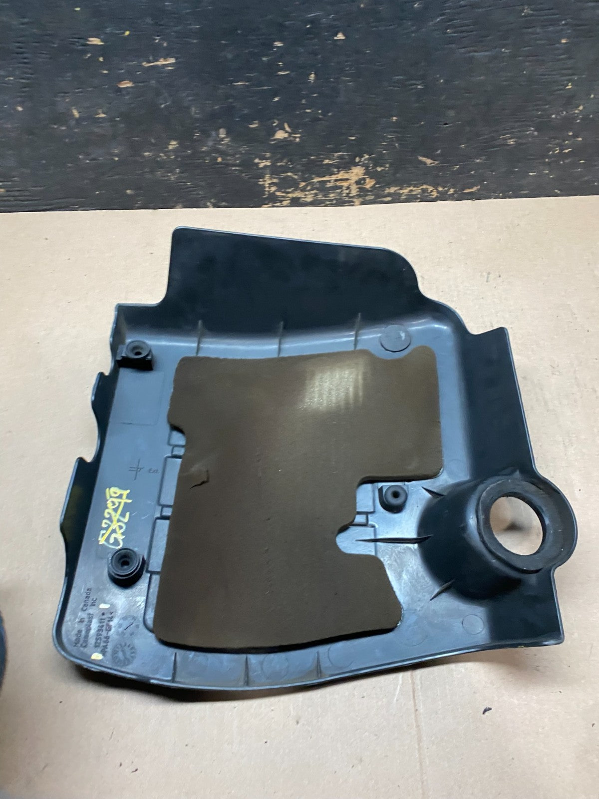 2005 to 2006 Chevrolet Malibu 3.5L Engine Cover Plastic Motor Shield T0161 DG6
