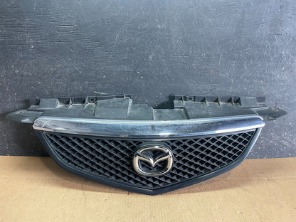 2002 2003 Mazda MPV Front Upper Grille Grill Z8239 DG0