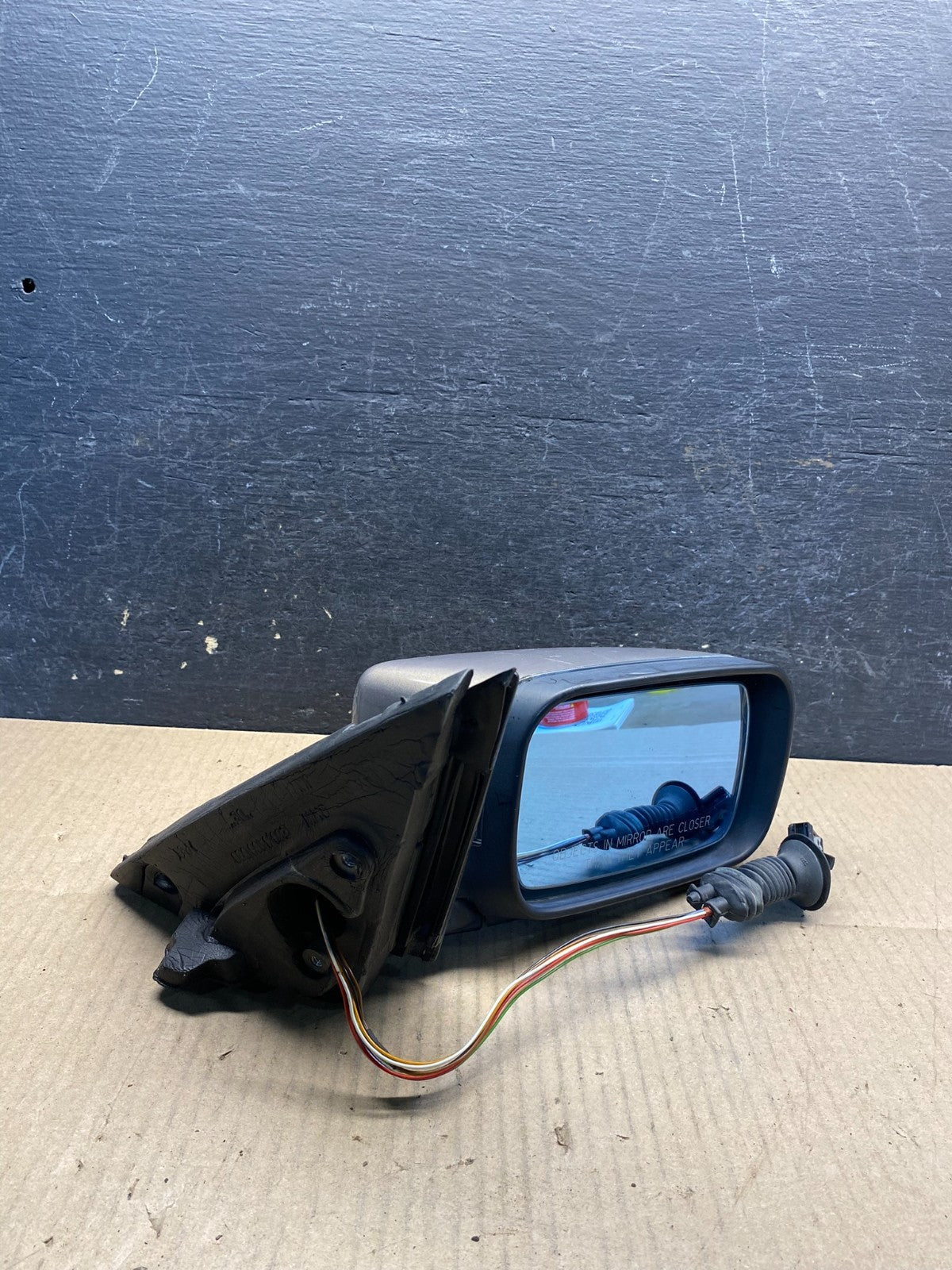 2001 to 2006 BMW 325i Right Passenger Side View Door Mirror ai7334 DG9