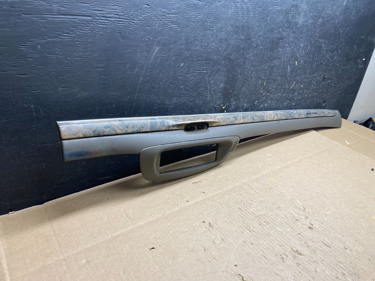 1992-1997 Ford Crown Victoria Dash Trim Bezel Climate Control Clock OEM T4656 DG1